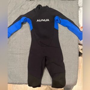 Aunua Women’s Wetsuit Size 10 [Used]